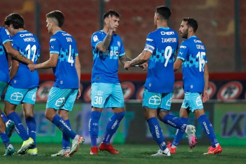 La UC continúa sin entrenador tras la salida de Nico Núñez. Foto: Agencia Aton.