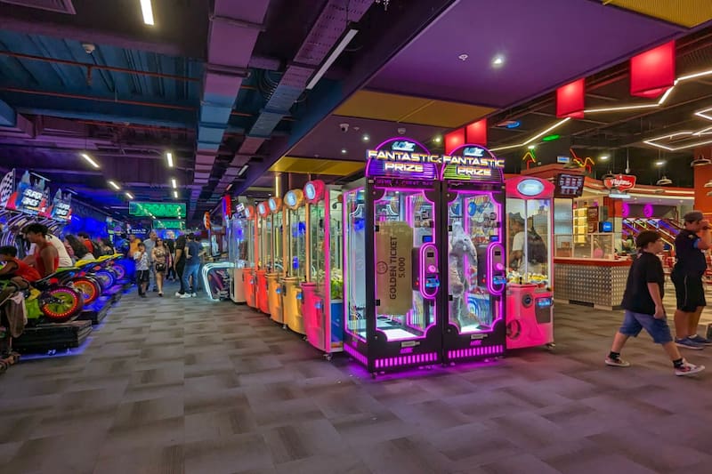 Los locales de la cadena ofrecen múltiples juegos de todo tipo para pasar una tarde inolvidable. Créditos: Google Maps.