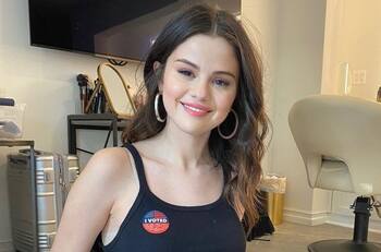 Selena Gomez anuncia que “próximamente” llegará su nueva canción en español
