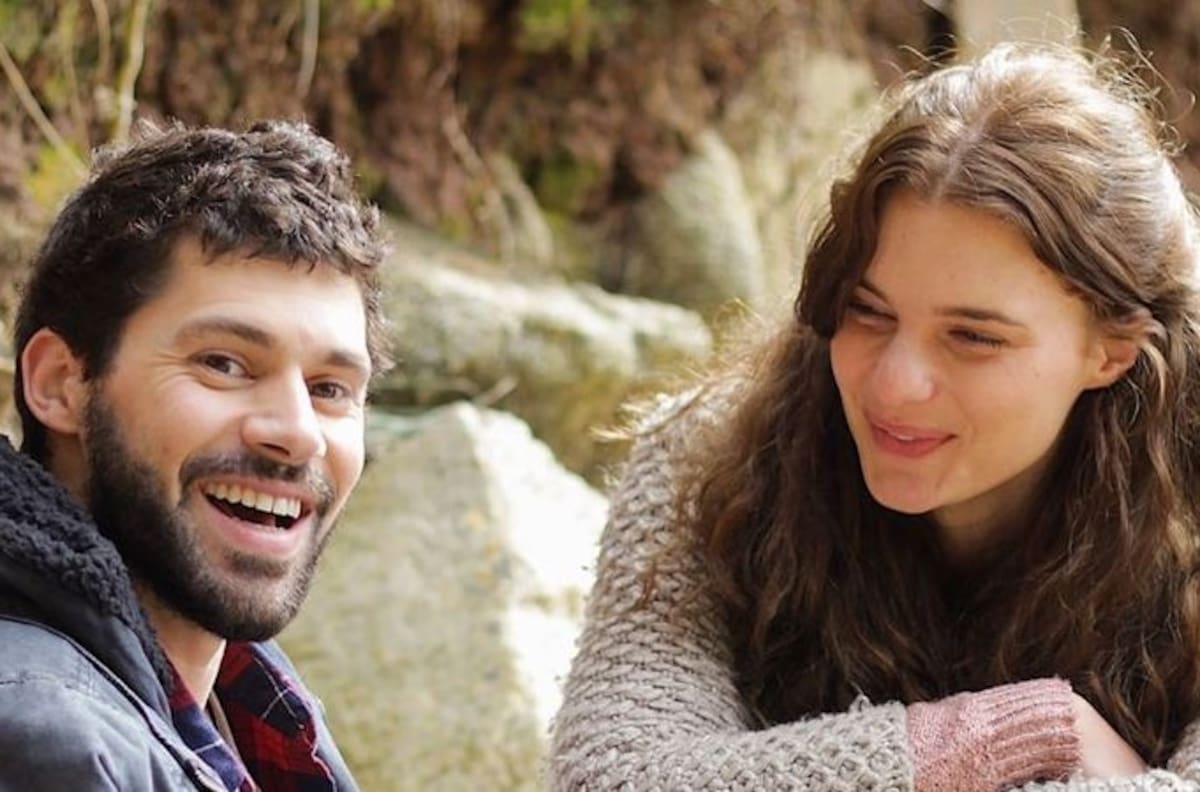 Junto a Josefina Montané y Nicolás Oyarzún: Pedro Campos compartió íntimas fotos del rodaje de "Amar Profundo"