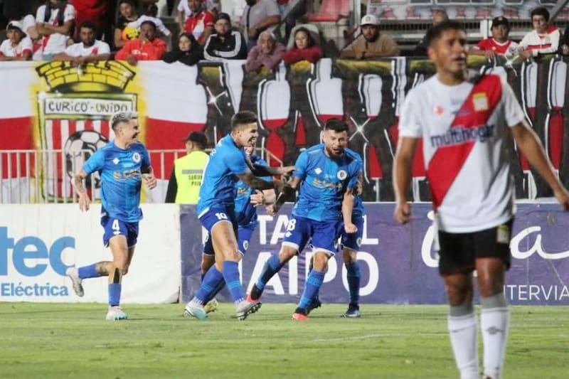 EL duelo entre Santa Cruz y Curicó será sin público visitante.