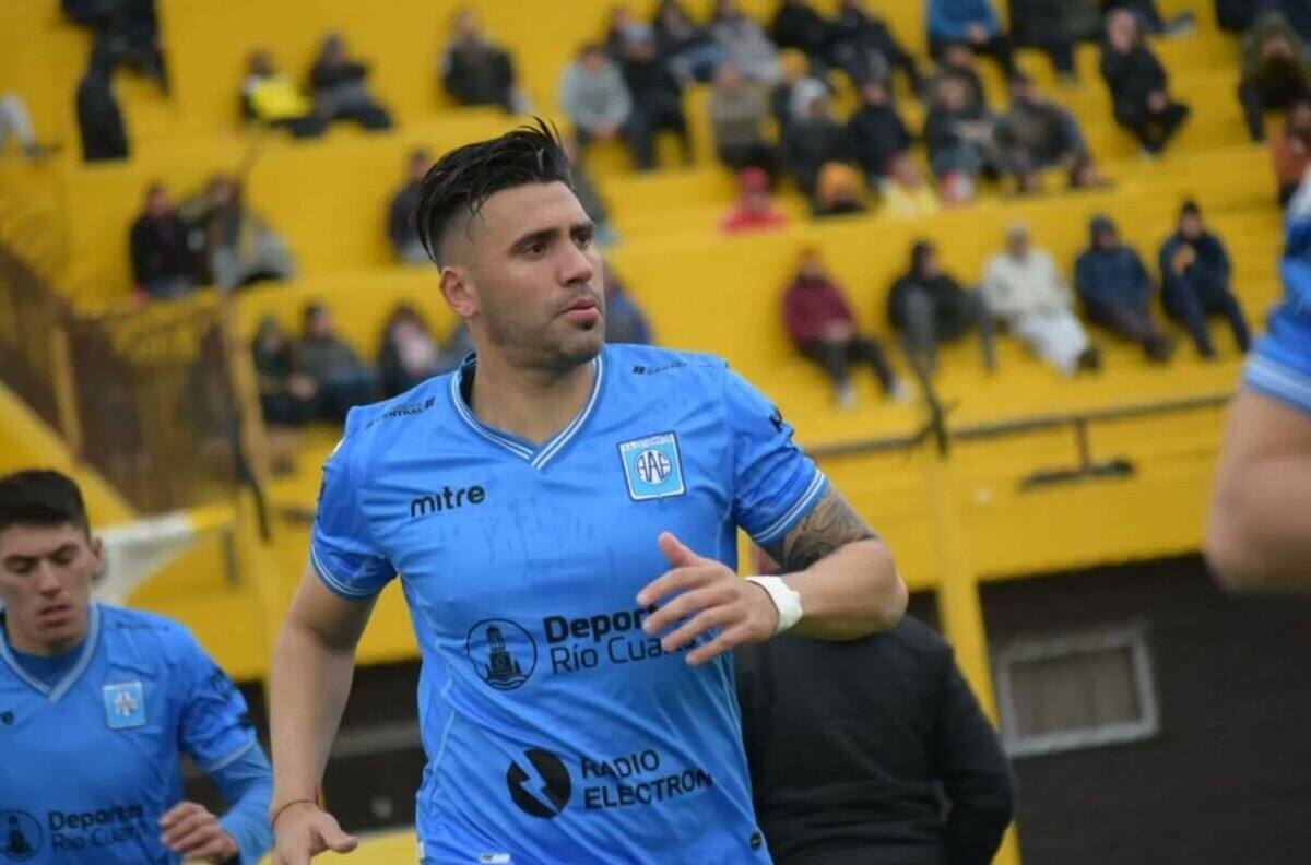 Relanzó su carrera: Tuvo un pésimo paso por Deportes Iquique y hoy lucha por ser el máximo goleador en Argentina