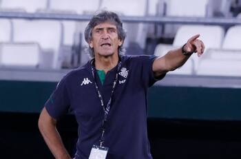 Una promesa de Real Madrid y una leyenda: Manuel Pellegrini tiene en la mira a dos delanteros de elite para el Real Betis
