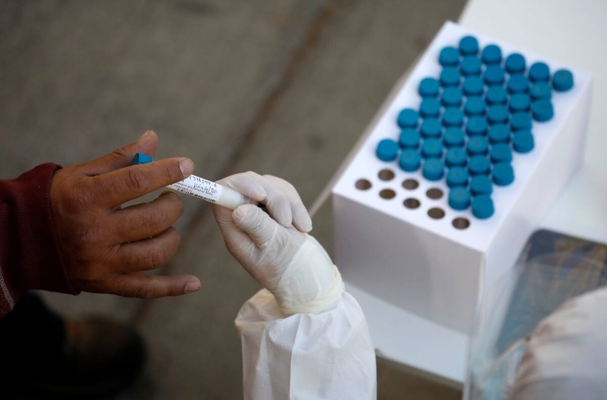 Covid-19: Minsal reportó 2.377 nuevos casos y una positividad de 3,25%