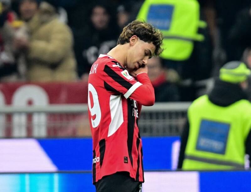 No convenció en el Milan y ahora deberá volver al Chelsea. EFE