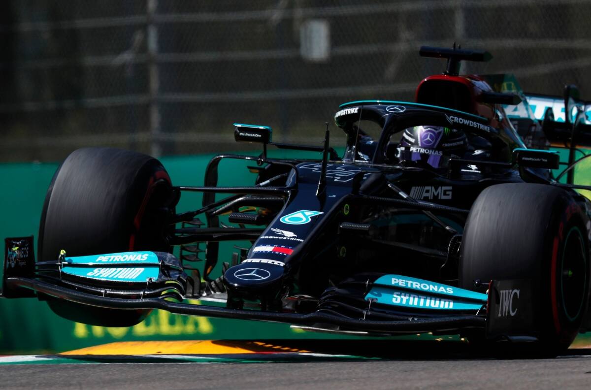 Fórmula 1: Hamilton y "Checo" Pérez arrancarán en primera fila en el Gran Premio de Emilia-Romaña