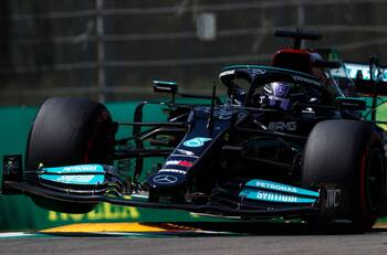 Fórmula 1: Hamilton y "Checo" Pérez arrancarán en primera fila en el Gran Premio de Emilia-Romaña