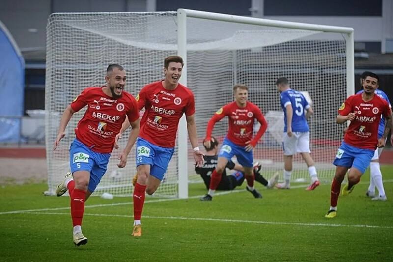 Ed Verhoeven jugando en Suecia.