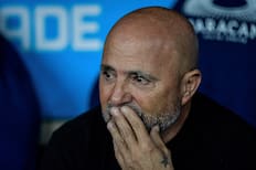 7 equipos y 21 millones de dólares: Las estratosféricas indemnizaciones que ha recibido Jorge Sampaoli, incluído Chile