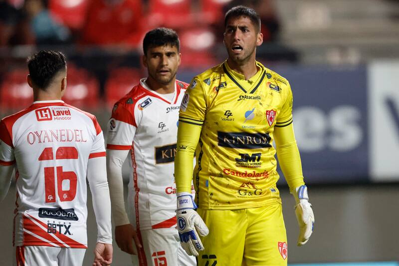 Nelson Espinoza jugando por Deportes Copiapó.