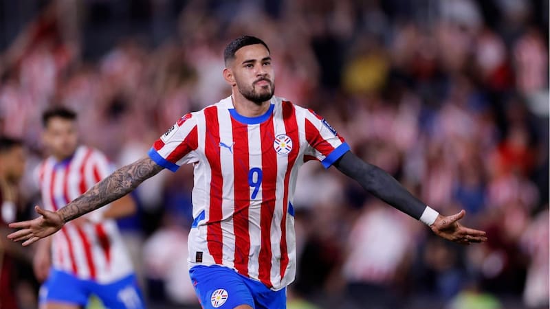 Van con todo: la formación de Paraguay para recibir a La Roja por Eliminatorias