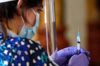 Calendario de Vacunación COVID-19: revisa quién se vacuna hoy viernes 9 de abril