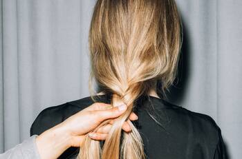 Pelo graso: Sigue estos consejos para combatirlo y fortalecerlo desde las puntas