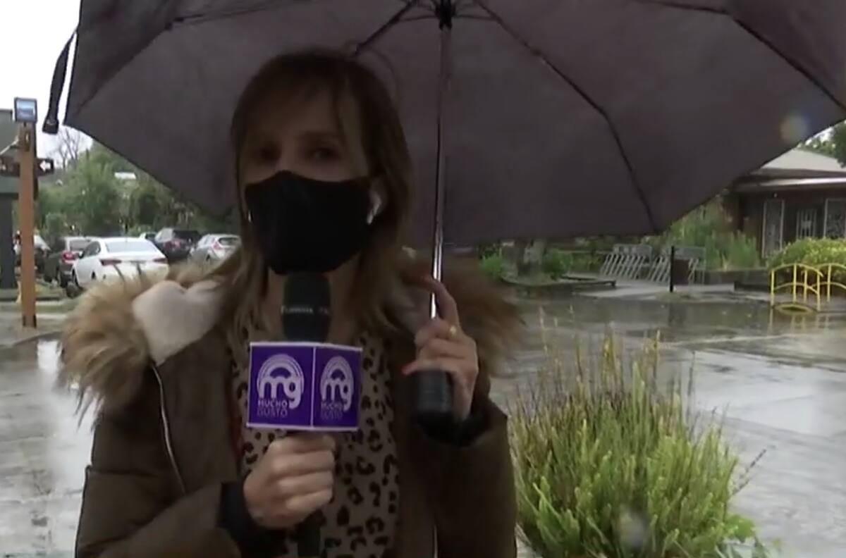 El divertido "ritual" de Diana Bolocco para que deje de llover y poder ver el eclipse