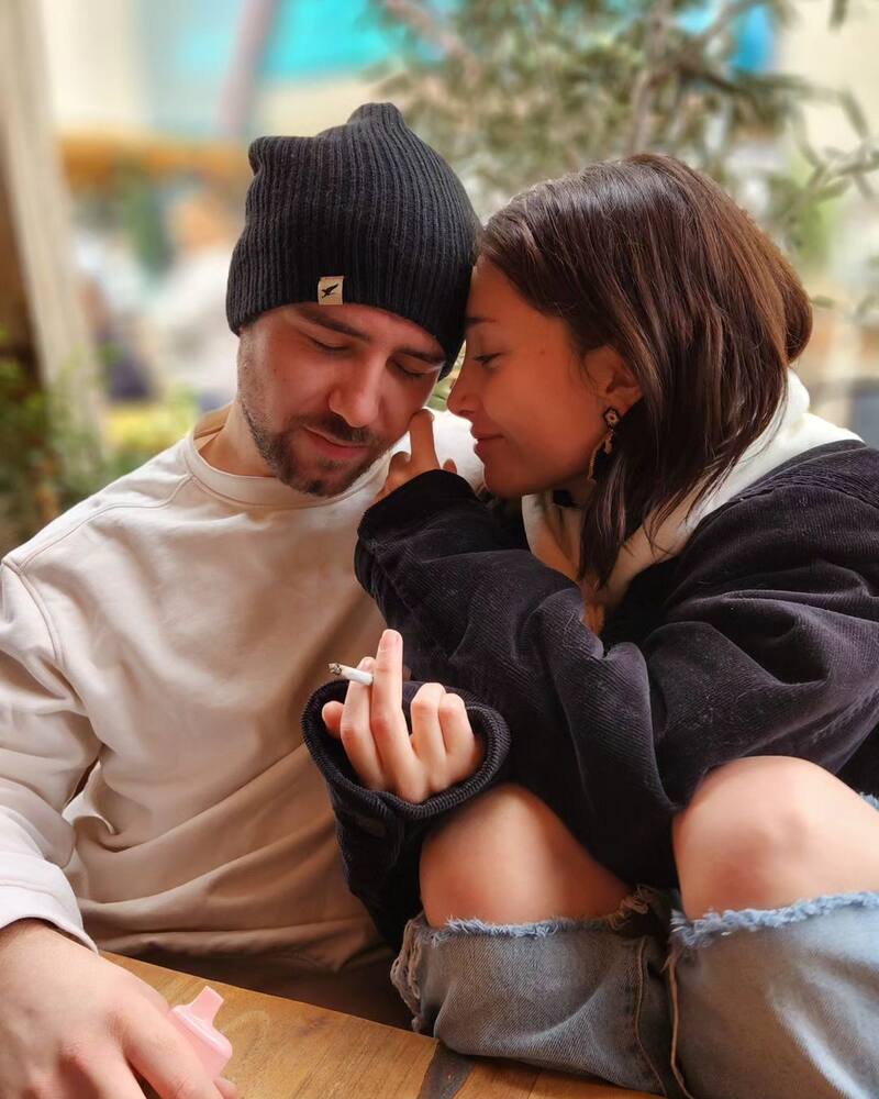 Maite Phillips y su pololo Tomás