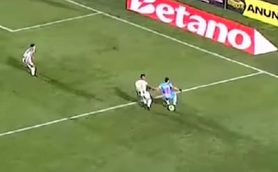Lo que no hizo en la UC: Francisco Arancibia se lució con tremenda jugada y asistencia en el fútbol peruano