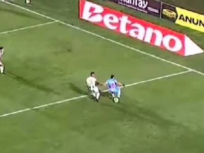 Lo que no hizo en la UC: Francisco Arancibia se lució con tremenda jugada y asistencia en el fútbol peruano