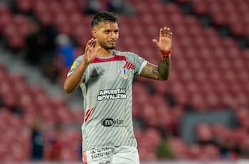 Debe volver a Colo Colo y le ganó a la U en el debut de Gago: “Espero dar un salto en mi carrera”