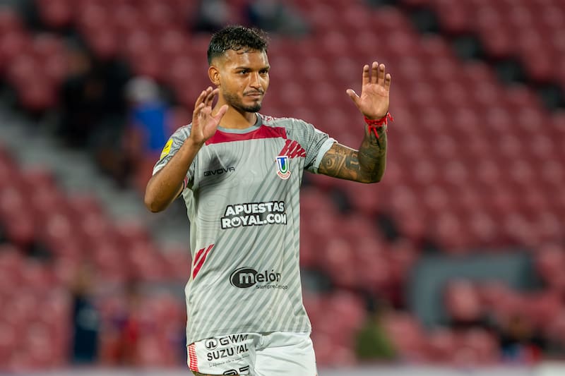 El defensor no se olvida de Colo Colo. Foto: Felipe Escobedo/En Cancha