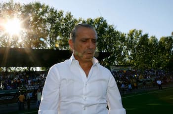 Casi lo iguala: el DT que este siglo duró menos en la U que Paqui Meneghini