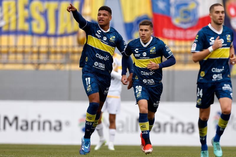 Bruno Betancor dejará Everton de Viña del Mar tras la confirmación del técnico Esteban Solari. Foto: Aton.