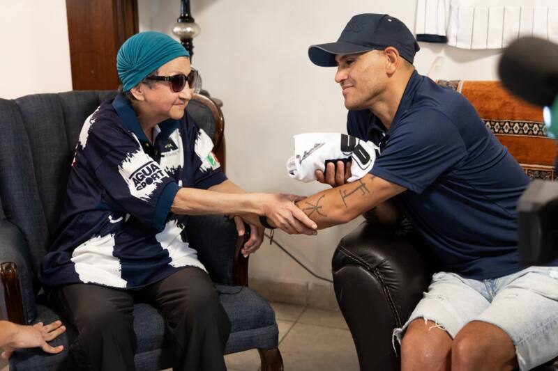 Chupete realizó un gesto que emocionó a todo México. Foto: Monterrey