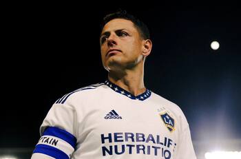 Chicharito Hernández se encuentra con “arresto domiciliario” en Estados Unidos