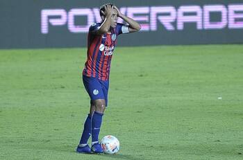 San Lorenzo es un lío total a una semana del partido contra la U por Copa Libertadores