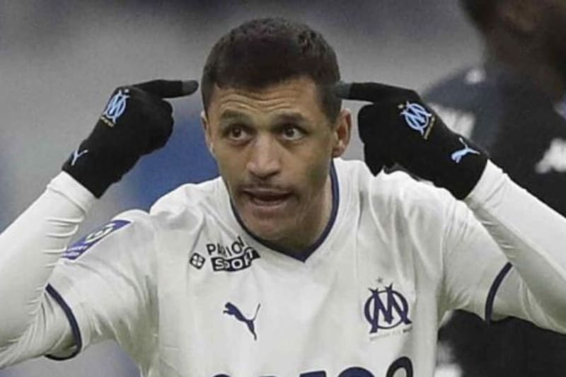 Alexis Sánchez, con la camiseta de Olympique de Marsella, en la temporada 2022/23.