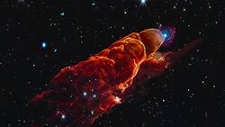 Astrónomos descifran enigmático “tornado cósmico”: su estructura tiene similitudes con el sistema solar