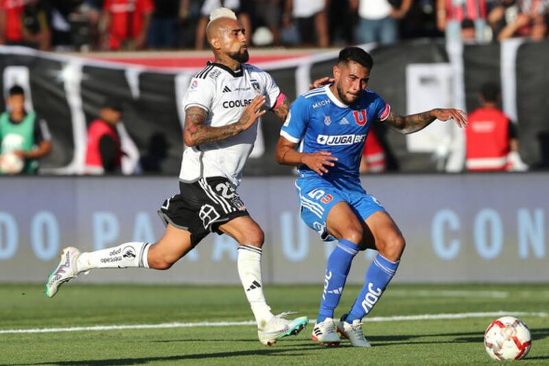 El volante de Colo Colo felicitó a Universidad de Chile. Foto: Agencia Aton.