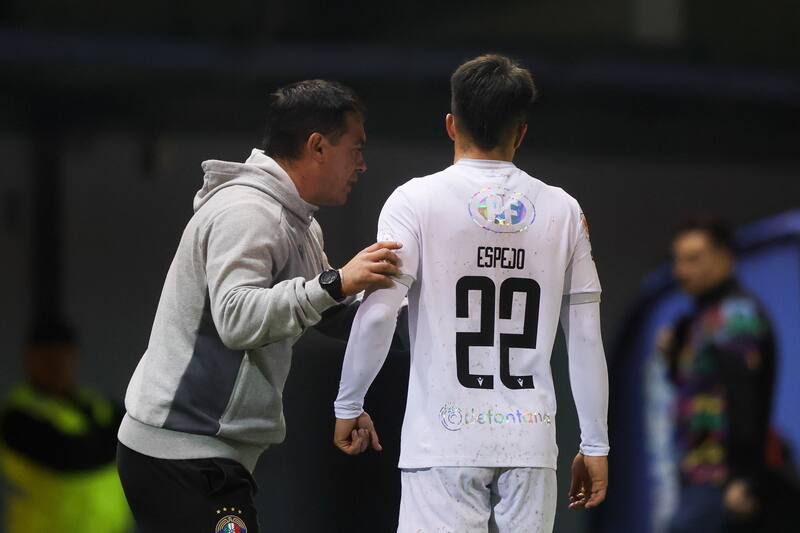 "Hoy te podría decir que me gusta la seriedad de (Enzo) Ferrario. Me ha gustado la versatilidad de Jorge Espejo. Me ha gustado muchísimo Martín Jiménez, que es un chico de la casa".