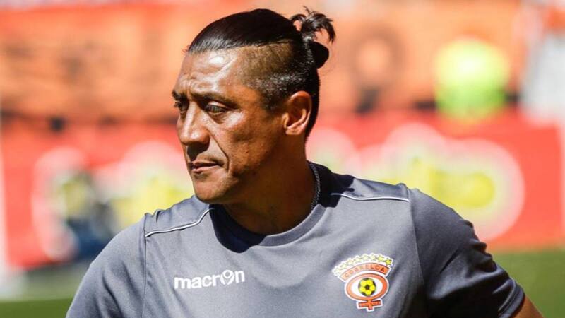 Rodrigo "Kalule" Meléndez fue jugador y entrenador de Cobreloa. Ahora, su hijo firmó su primer contrato profesional en el club.