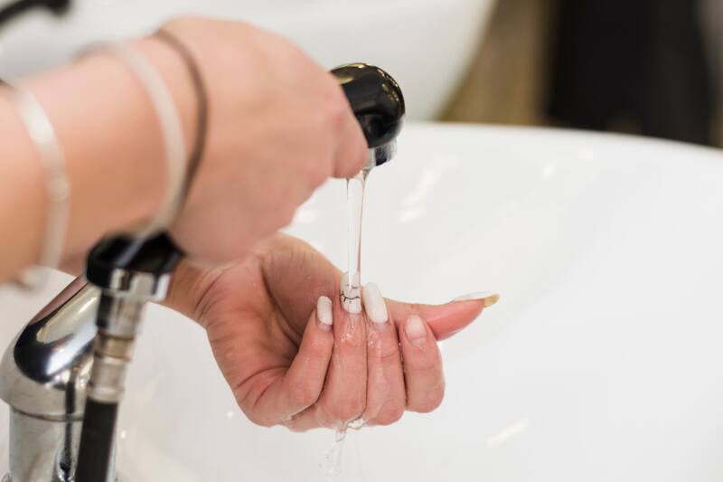 En esta ocasión, la interrupción del servicio afectará a dos comunas de la Región Metropolitana. Créditos: Freepik.