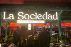 La Sociedad: una espectacular nueva oferta gastronómica que combina carnes, pizzas y café en Lo Barnechea