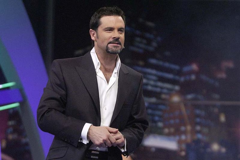 05.06.2006 FELIPE CAMIROAGA - ANIMADOR - CONDUCTOR - MIRANDO - PROGRAMA - NOCHE DEL MUNDIAL - CANAL 7 - TELEVISION - SANTIAGO - REGION METROPOLITANA - CHILE