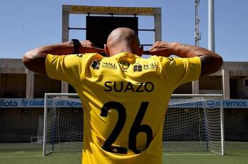 "Que llegue Humberto Suazo a San Luis de Quillota jerarquiza a la Primera B, es bueno que siga jugando"