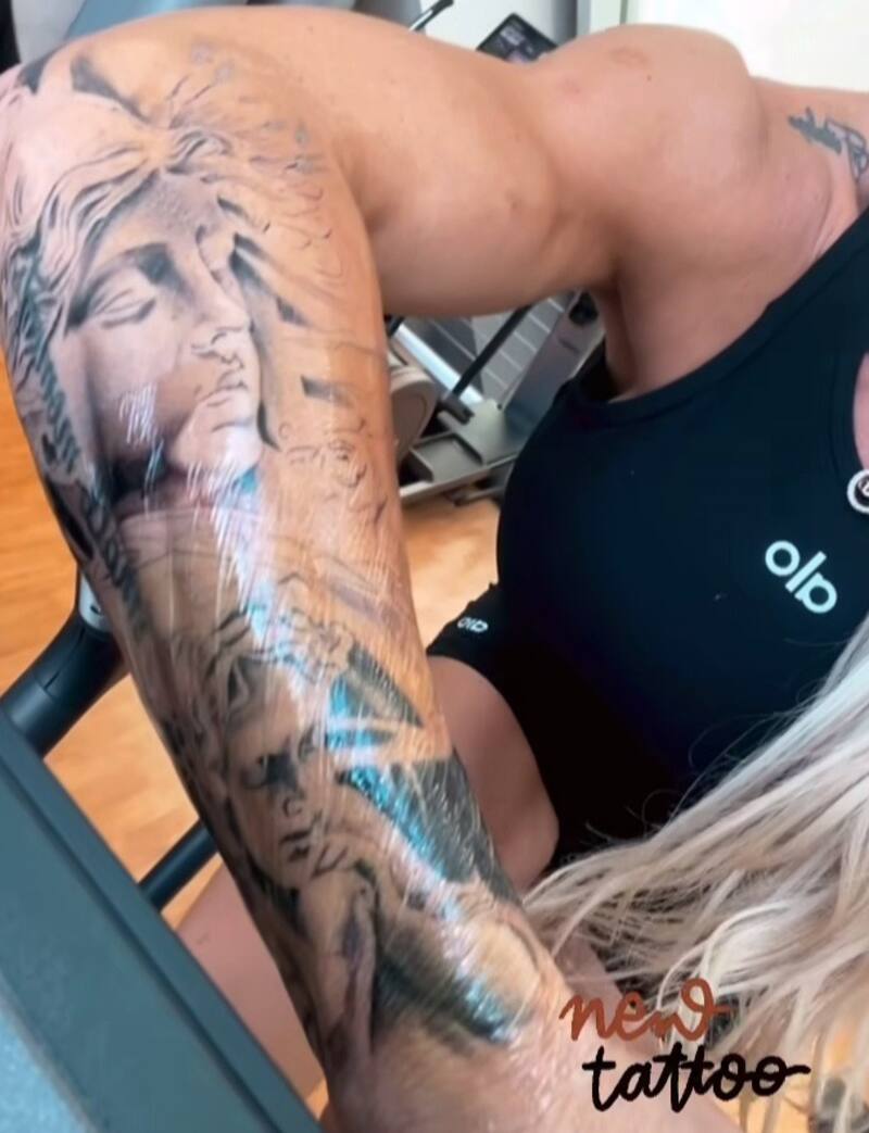 Luli mostró su nuevo tatuaje. Créditos: Instagram