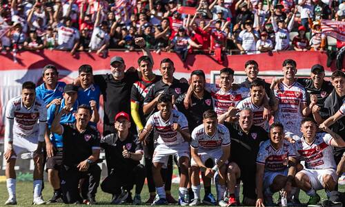 El León de Atacama depende de sí mismo para lograr el ascenso a Primera División. Foto: @deportescopiapo en Instagram