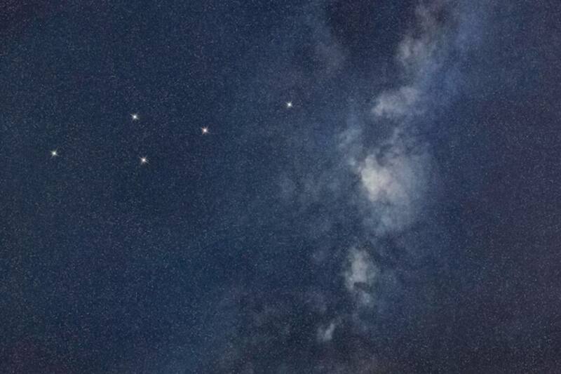 La constelación del León menor será el punto de referencia para ubicar esta lluvia de estrellas.