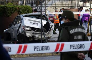 Conductor en estado de ebriedad chocó contra dos casas en la comuna de Conchalí: fue retenido por vecinos