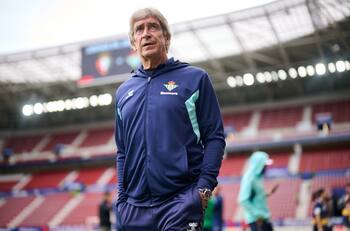 Scaloni valoró el trabajo de Pellegrini y se deshizo en elogios para seleccionado argentino del Betis