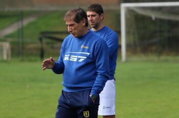 Eduardo Acevedo asumió como el nuevo técnico de Universidad de Concepción