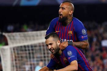 Tuttosport: Conte también presiona para tener a Vidal en el Inter