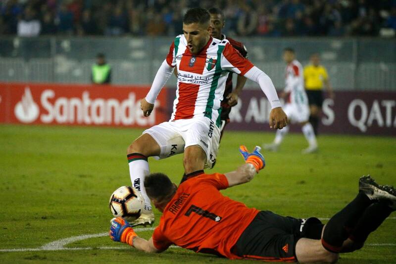 cuando defendía los colores de Palestino. Foto: Agencia Aton.