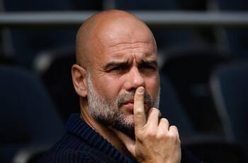 Pep Guardiola recibe una fuerte crítica de una leyenda de la Premier League: “Arruinó el fútbol”