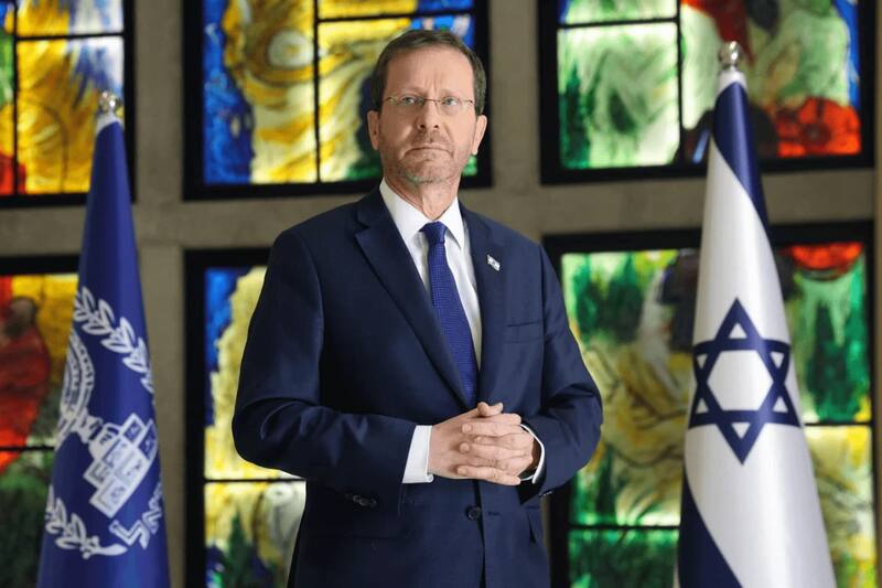 El presidente israelí se refirió a la decisión de su par chileno, Gabriel Boric, de excluir a su país de la FIDAE.