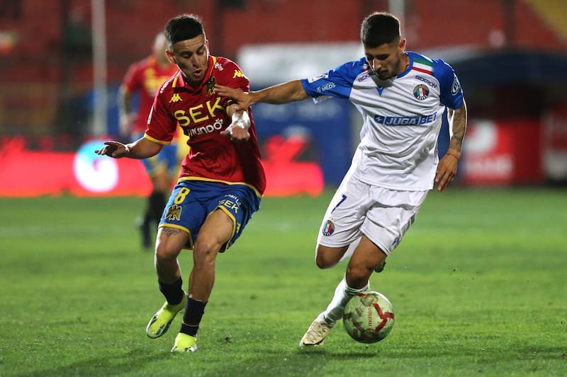 ante Unión Española por el Campeonato Nacional.