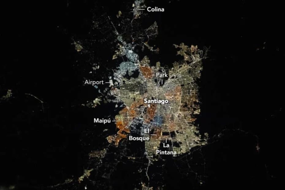 Revelan captura de la capital observada desde el espacio.