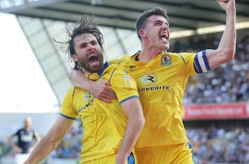 Memes y elogios en inglés y español hacia Ben Brereton por su golazo ante el Millwall